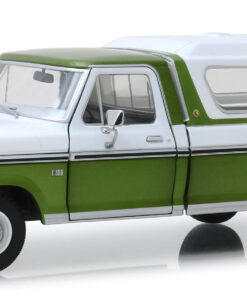1976 Ford F-100 - Medium Green Glow Poly with Wimbledon White Combination