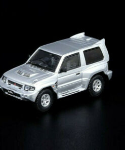 MITSUBISHI PAJERO MONTERO EVOLUTION Silver