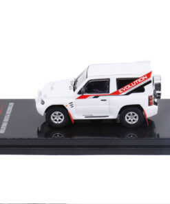 MITSUBISHI PAJERO MONTERO EVOLUTION White 8