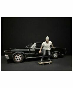 SKATEBOARDER FIGURA 1:18