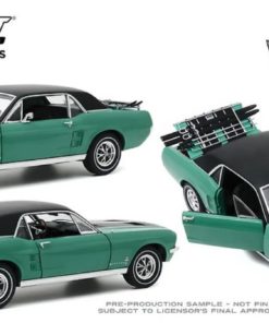 Ford Mustang 1967 con esquies 1:18